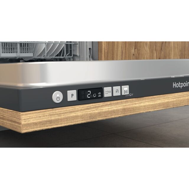 Hotpoint H2IHD526BUK Built-In Dishwasher 14 Place Setting
